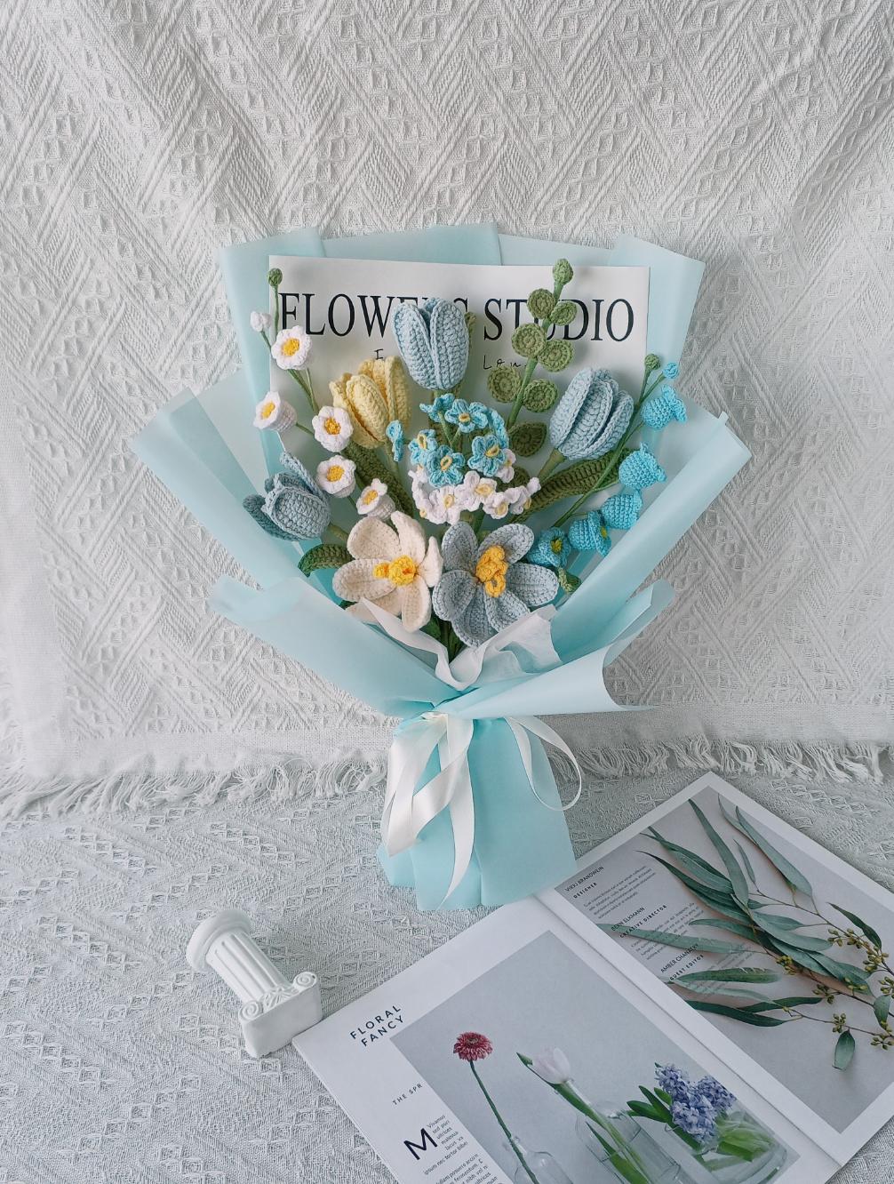 Crochet Tulip Bouquet: Handmade Everlasting Floral Gift