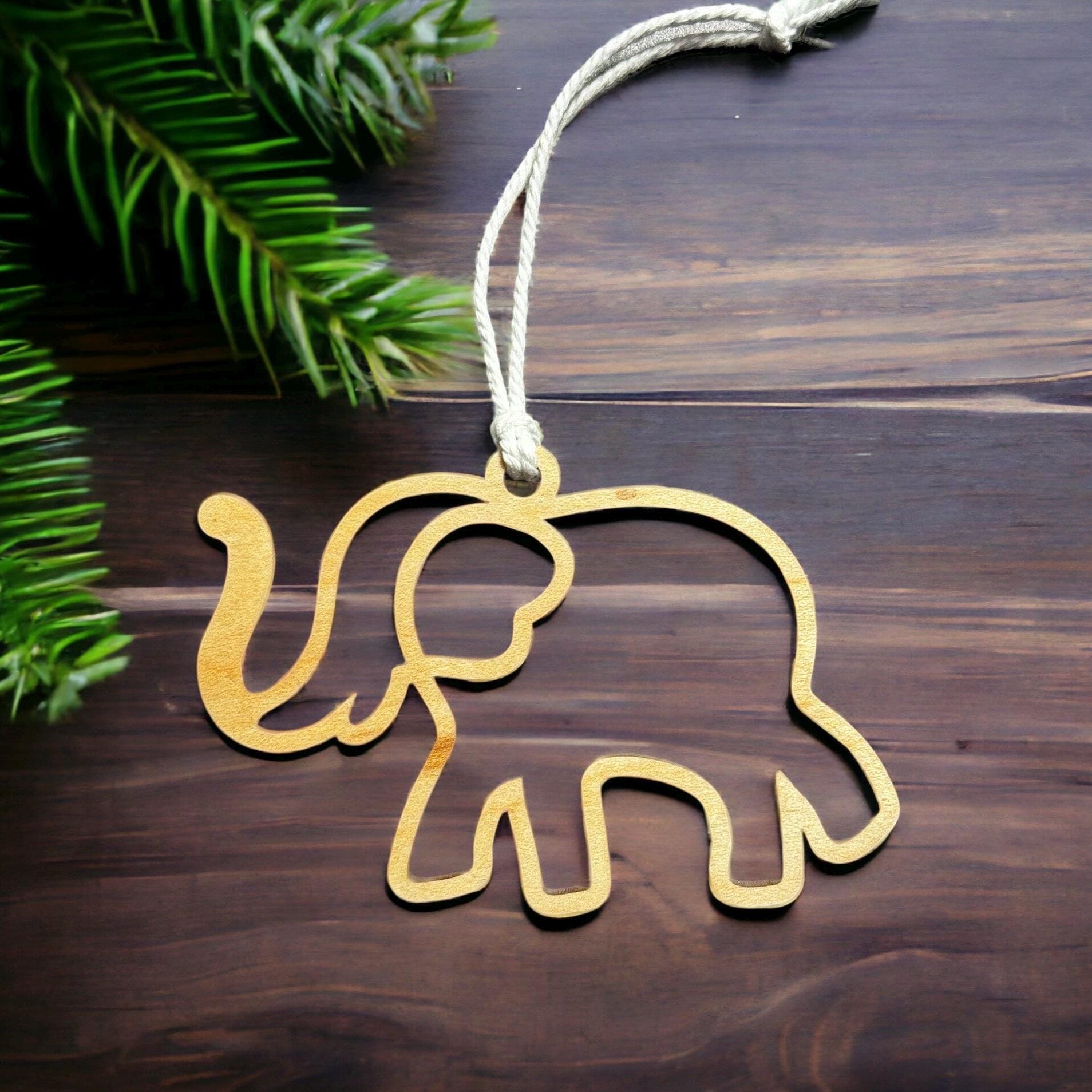 Wooden Elephant Friendship Ornament - Meaningful Best Friend Gift - Sisterhood Christmas Keepsake - Elephant Story Card Gift for Her